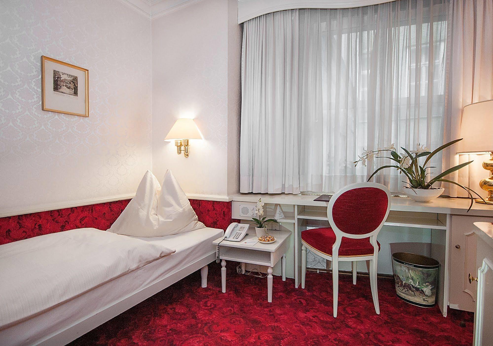 Elaya Center 4* Wenen